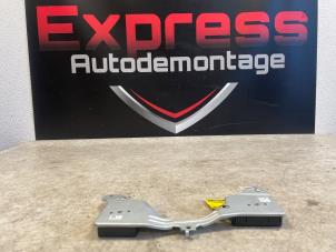 Gebruikte Antenne BMW 3 serie Touring (G21) 320e 2.0 TwinPower Turbo 16V Prijs € 55,00 Margeregeling aangeboden door Express Autodemontage