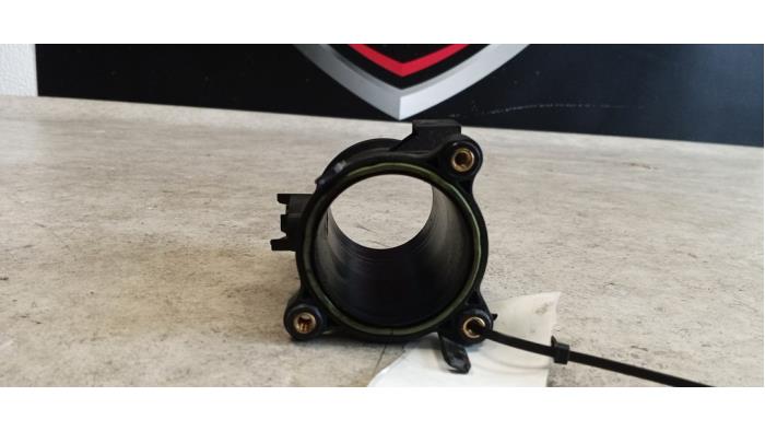 Luchthoeveelheidsmeter van een BMW 3 serie Touring (F31) 318d 2.0 16V 2014