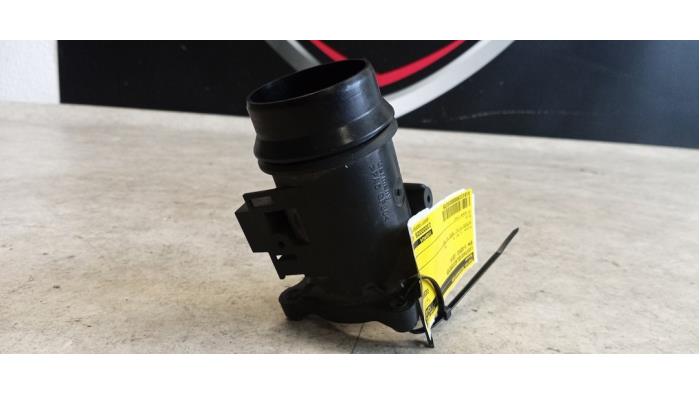 Luchthoeveelheidsmeter van een BMW 3 serie Touring (F31) 318d 2.0 16V 2014