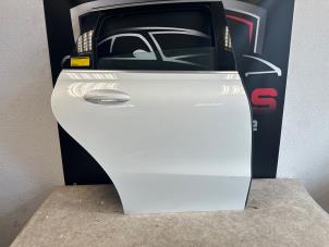 Gebruikte Portier 4Deurs rechts-achter Mercedes B (W247) 1.3 B-160 Turbo 16V Prijs € 500,00 Margeregeling aangeboden door Express Autodemontage