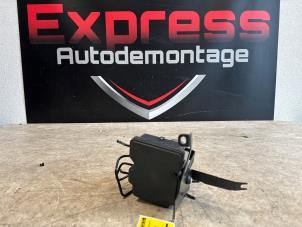 Gebruikte ABS Pomp Mercedes A (177.0) 1.5 A-180d Prijs € 195,00 Margeregeling aangeboden door Express Autodemontage