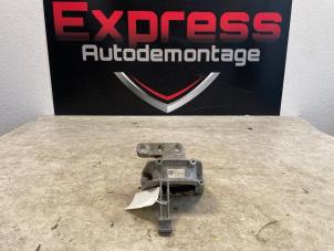 Gebruikte Motorsteun Volkswagen Polo VI (AW1) 1.0 TGI 12V Prijs € 37,00 Margeregeling aangeboden door Express Autodemontage