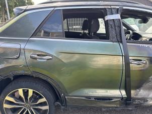 Gebruikte Portier 4Deurs rechts-achter Volkswagen T-Roc 1.5 TSI 16V Prijs € 550,00 Margeregeling aangeboden door Express Autodemontage