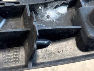 Gebruikte Bumpersteun links-achter Mercedes A (W176) 2.2 A-200 CDI, A-200d 16V Prijs € 9,00 Margeregeling aangeboden door Express Autodemontage