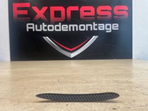 Gebruikte Bumpersteun links-achter Mercedes C (W206) C-300 e 2.0 Turbo Prijs € 15,00 Margeregeling aangeboden door Express Autodemontage