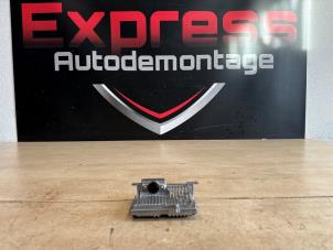 Gebruikte Camera voorzijde Mercedes C Estate (S206) C-200 1.5 EQ Boost Prijs € 350,00 Margeregeling aangeboden door Express Autodemontage