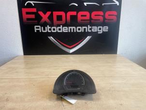 Gebruikte Kilometerteller KM Volkswagen Up! (121) 1.0 12V 60 Prijs € 65,00 Margeregeling aangeboden door Express Autodemontage