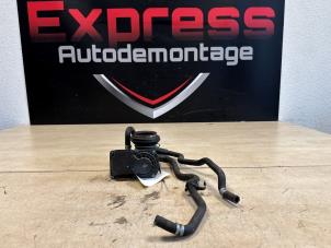 Gebruikte Gasklephuis Toyota Aygo (B40) 1.0 12V VVT-i Prijs € 15,00 Margeregeling aangeboden door Express Autodemontage