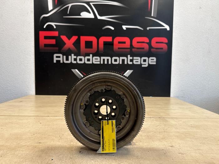Gebruikte Dubbele massa vliegwiel Seat Leon ST (5FF) 2.0 TSI Cupra 300 16V 4Drive Prijs € 65,00 Margeregeling aangeboden door Express Autodemontage