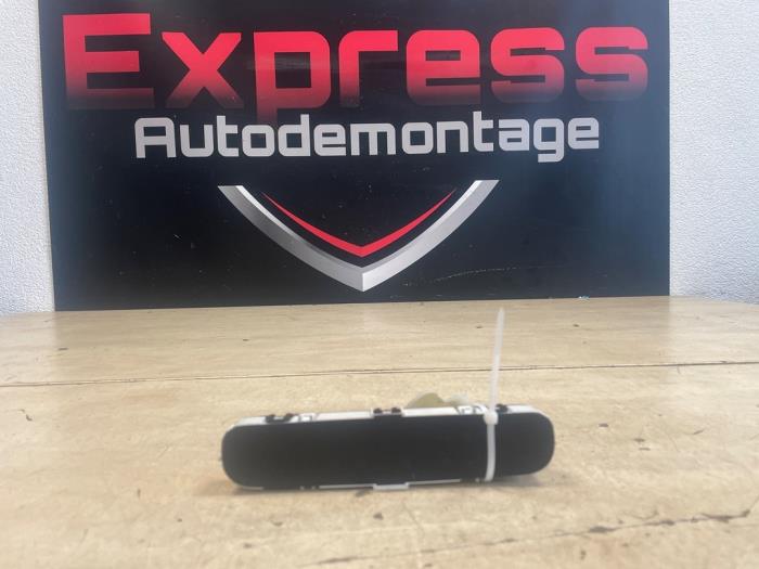 Gebruikte Display Interieur Chevrolet Spark (M300) 1.0 16V Prijs € 9,00 Margeregeling aangeboden door Express Autodemontage