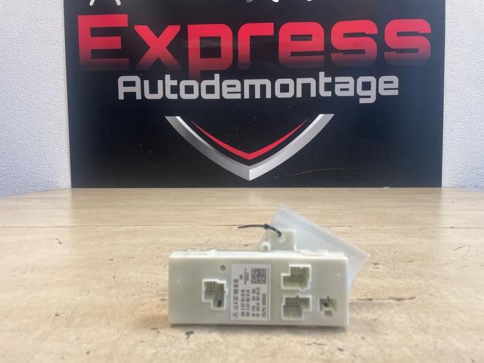 Gebruikte Computer Diversen Mercedes CLA Shooting Brake (118.6) 1.3 CLA-250 e Turbo 16V Prijs € 90,00 Margeregeling aangeboden door Express Autodemontage