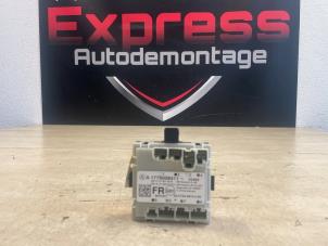 Gebruikte Deur module Mercedes CLA Shooting Brake (118.6) 1.3 CLA-250 e Turbo 16V Prijs € 24,00 Margeregeling aangeboden door Express Autodemontage