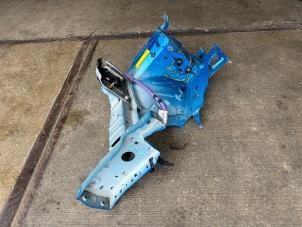 Gebruikte Frontbalk Peugeot 3008 II (M4/MC/MJ/MR) Prijs op aanvraag aangeboden door Express Autodemontage