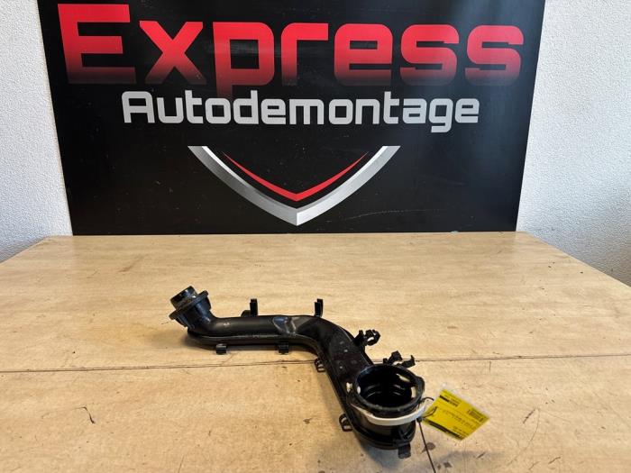 Gebruikte Intercooler Buis Volkswagen Polo VI (AW1) 1.0 TSI 12V Prijs € 30,00 Margeregeling aangeboden door Express Autodemontage