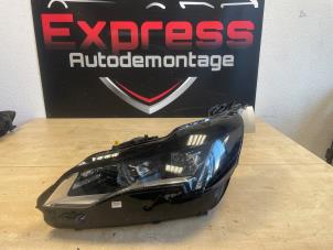 Gebruikte Koplamp links Peugeot 3008 Prijs € 1.000,00 Inclusief btw aangeboden door Express Autodemontage