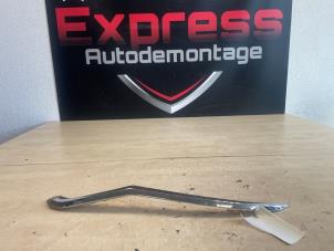 Gebruikte Sierlijst Volkswagen T-Roc I 1.5 TSI 16V Prijs € 45,00 Margeregeling aangeboden door Express Autodemontage