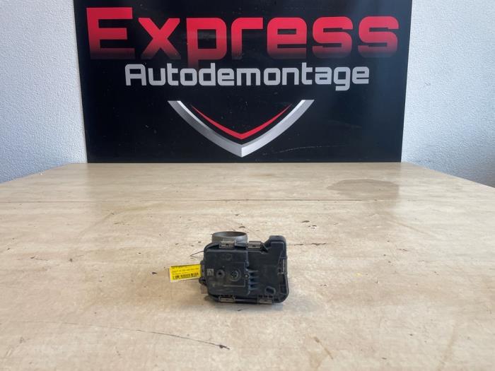 Gebruikte Gasklephuis Volkswagen T-Roc I 1.0 TSI 12V BlueMotion Prijs € 39,00 Margeregeling aangeboden door Express Autodemontage