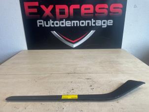 Gebruikte Afdekplaat diversen Tesla Model 3 Long Range AWD 75 kWh Prijs € 50,00 Margeregeling aangeboden door Express Autodemontage