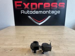 Gebruikte Toeter Tesla Model 3 Long Range 72kWh Prijs € 20,00 Margeregeling aangeboden door Express Autodemontage