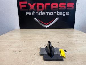 Gebruikte Antenne Opel Astra L (F3/FB/FM/FP) Prijs € 170,00 Margeregeling aangeboden door Express Autodemontage