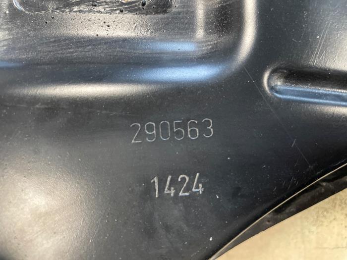 Subframe van een Peugeot 208 II (UB/UH/UP) 1.2 Hybrid 136 2025