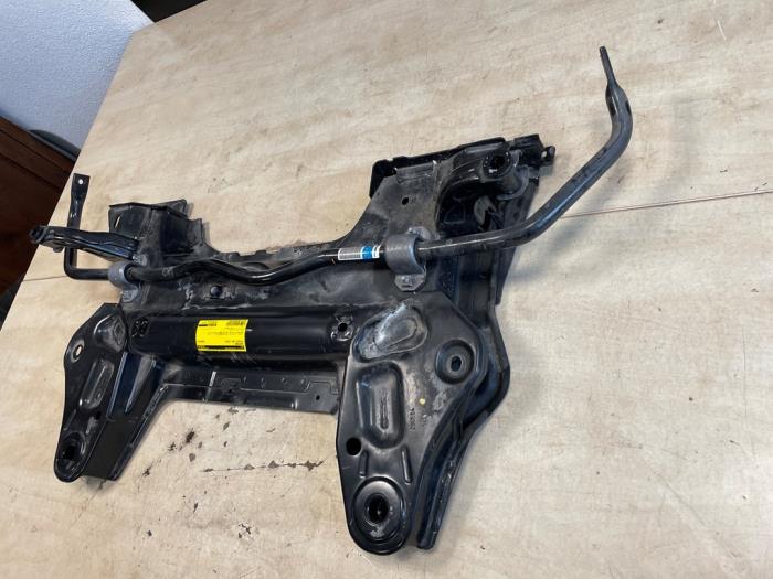 Subframe van een Peugeot 208 II (UB/UH/UP) 1.2 Hybrid 136 2025