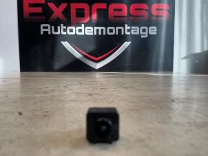 Gebruikte Camera achteruitrijden Opel Astra L (F3/FB/FM/FP) Prijs € 90,00 Margeregeling aangeboden door Express Autodemontage