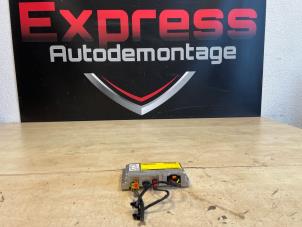 Gebruikte Camera module Peugeot 208 II (UB/UH/UP) 1.2 Hybrid 136 Prijs € 180,00 Margeregeling aangeboden door Express Autodemontage