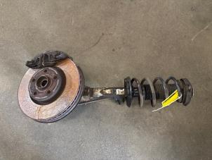 Gebruikte Wielophanging links-voor Volkswagen Touran (1T3) 2.0 TDI 16V 140 Prijs op aanvraag aangeboden door Express Autodemontage