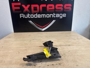 Gebruikte Steun (diversen) Landrover Range Rover Evoque (LVJ/LVS) 2.2 TD4 16V Prijs € 19,00 Margeregeling aangeboden door Express Autodemontage