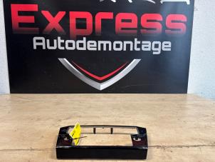 Gebruikte Radio omlijsting Volkswagen Passat Variant (3G5) 1.4 GTE 16V Prijs € 30,00 Margeregeling aangeboden door Express Autodemontage