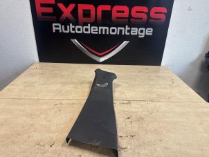 Gebruikte Stijl midden-links Opel Astra L (F3/FB/FM/FP) Prijs op aanvraag aangeboden door Express Autodemontage