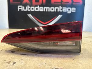 Gebruikte Achterlicht rechts Skoda Octavia Combi (NXAC) 1.0 TSI e-TEC 12V Prijs € 120,00 Margeregeling aangeboden door Express Autodemontage