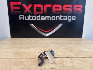 Gebruikte Waterpomp Skoda Octavia Combi (NXAC) 1.0 TSI e-TEC 12V Prijs € 8,00 Margeregeling aangeboden door Express Autodemontage