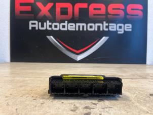 Gebruikte Computer Body Control Landrover Range Rover Velar (LY) 2.0 D180 AWD Prijs € 100,00 Margeregeling aangeboden door Express Autodemontage