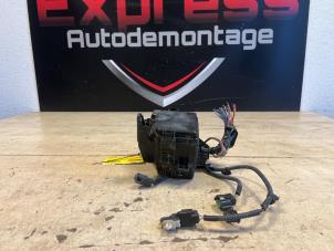 Gebruikte Zekeringkast Peugeot 108 1.0 12V Prijs € 69,00 Margeregeling aangeboden door Express Autodemontage