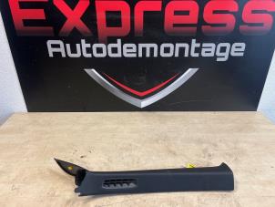 Gebruikte A-stijl rechts-voor Peugeot 5008 III (KA/KB/KC) Prijs € 45,00 Margeregeling aangeboden door Express Autodemontage