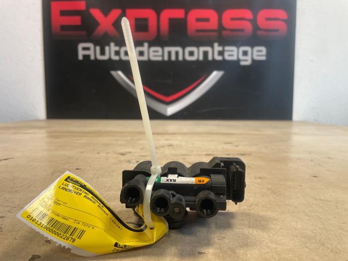 Luchtvering module van een Land Rover Range Rover Velar (LY) 2.0 D240 AWD 2019