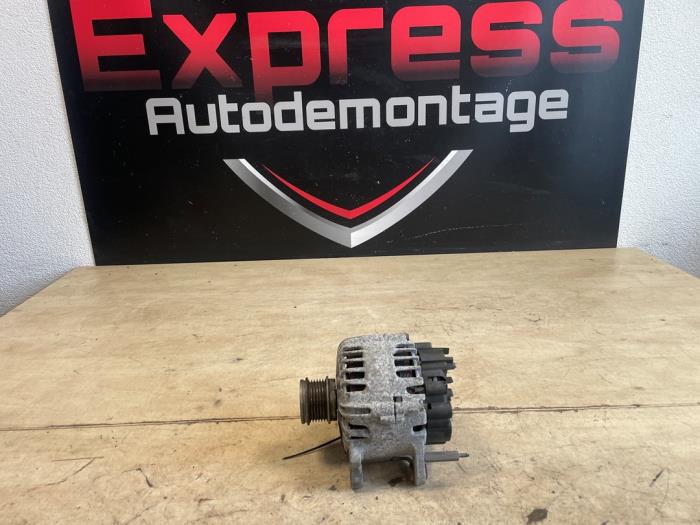 Gebruikte Dynamo Volkswagen Polo VI (AW1) 1.6 TDI 16V 95 Prijs € 100,00 Margeregeling aangeboden door Express Autodemontage