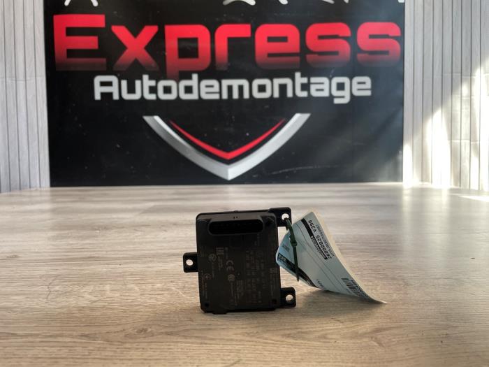 Gebruikte Radar sensor Mercedes CLA (118.3) 1.3 CLA-180 Turbo 16V Prijs € 450,00 Margeregeling aangeboden door Express Autodemontage