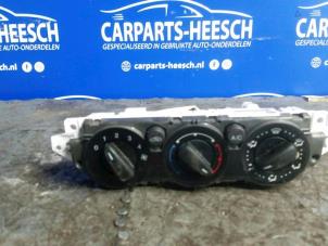 Gebruikte Chaufage Bedieningspaneel Ford C-Max (DM2) 2.0 16V Prijs € 20,00 Margeregeling aangeboden door Carparts Heesch