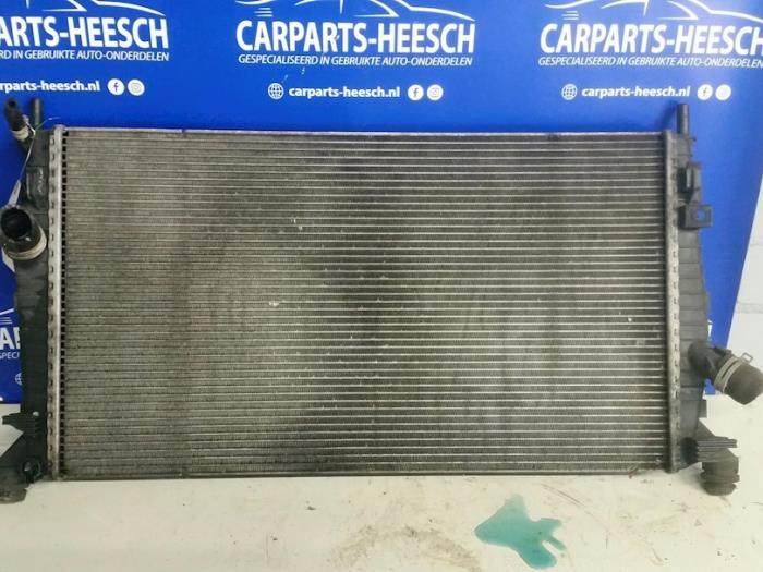 Gebruikte Radiateur Volvo C30 (EK/MK) 1.6 D2 16V Prijs op aanvraag aangeboden door Carparts Heesch