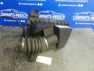 Gebruikte Luchtfilterhuis Ford Focus 2 1.8 16V Prijs € 40,00 Margeregeling aangeboden door Carparts Heesch
