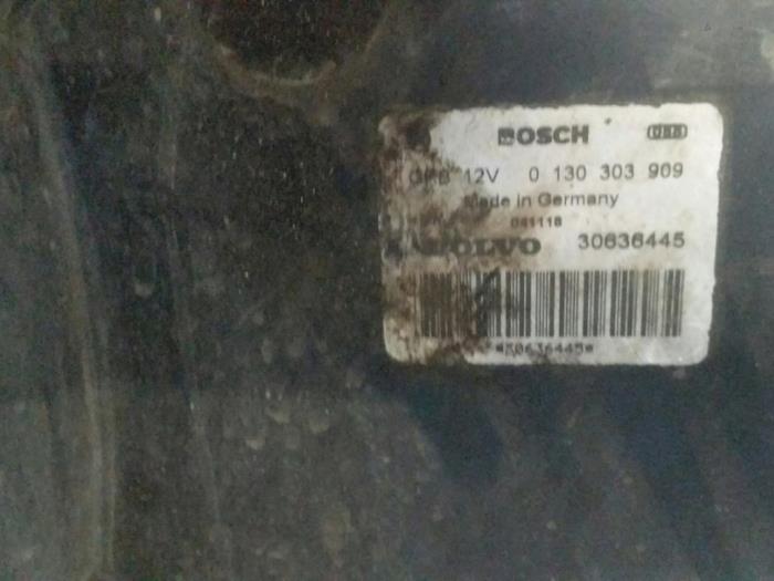Gebruikte Radiateurfan Volvo V70 (SW) 2.3 T5 20V Prijs op aanvraag aangeboden door Carparts Heesch