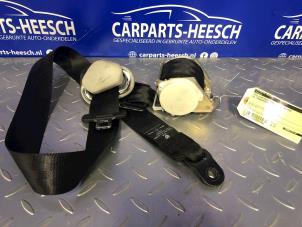 Gebruikte Veiligheidsgordel links-achter Volkswagen Transporter Prijs € 42,00 Margeregeling aangeboden door Carparts Heesch