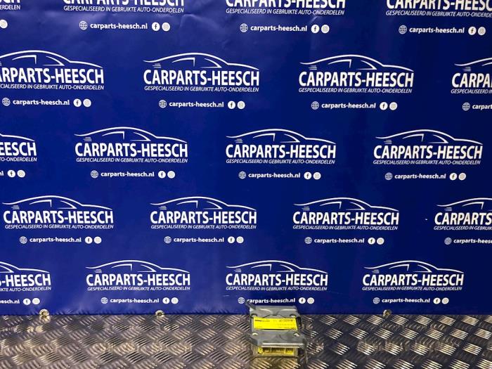 Airbag Module van een Subaru Impreza 2003