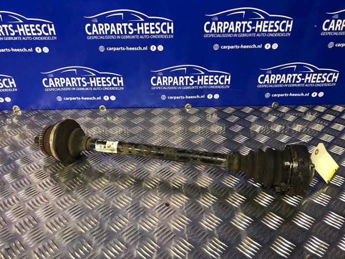 Gebruikte Aandrijfas rechts-achter Audi A6 Prijs € 65,00 Margeregeling aangeboden door Carparts Heesch
