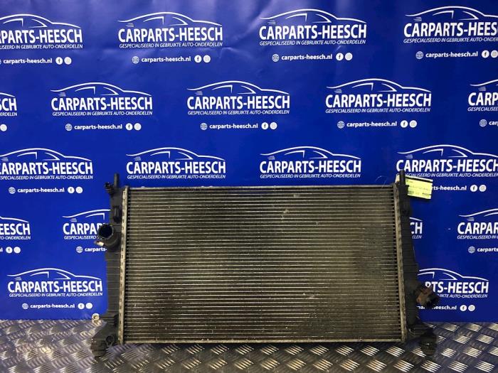 Gebruikte Radiateur Volvo V50 (MW) 1.8 16V Prijs € 50,00 Margeregeling aangeboden door Carparts Heesch