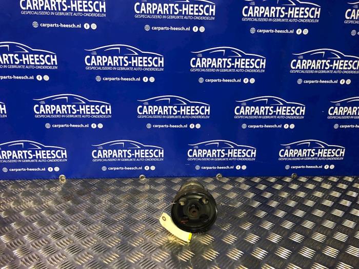 Gebruikte Servopomp Volvo V40 (VW) 1.9 D Prijs € 65,00 Margeregeling aangeboden door Carparts Heesch