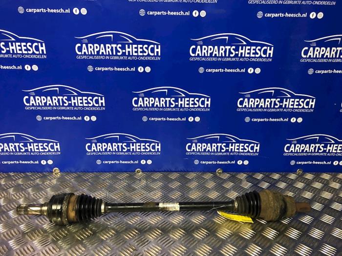 Gebruikte Steekas rechts-achter Volvo XC70 (SZ) XC70 2.4 T 20V Prijs € 65,00 Margeregeling aangeboden door Carparts Heesch